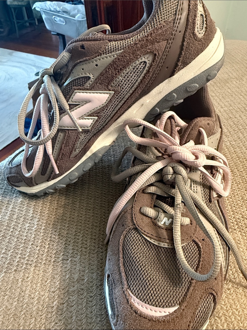 New Balance Women’s 204L Biege/gray and Pink Suede Mesh Sneakers. 8